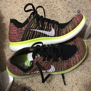 Nike flyknit size 8